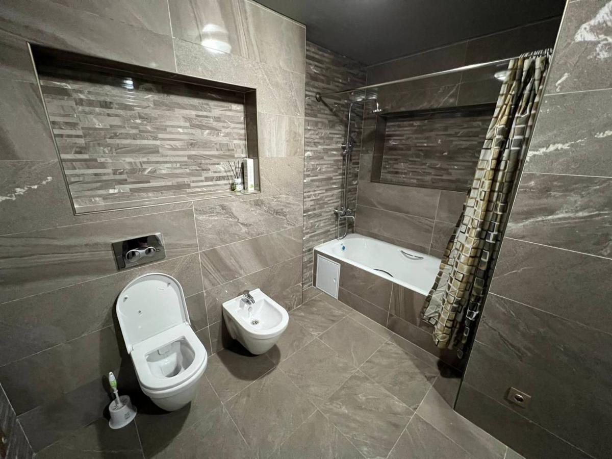 Lite Guest House Бишкек Екстериор снимка