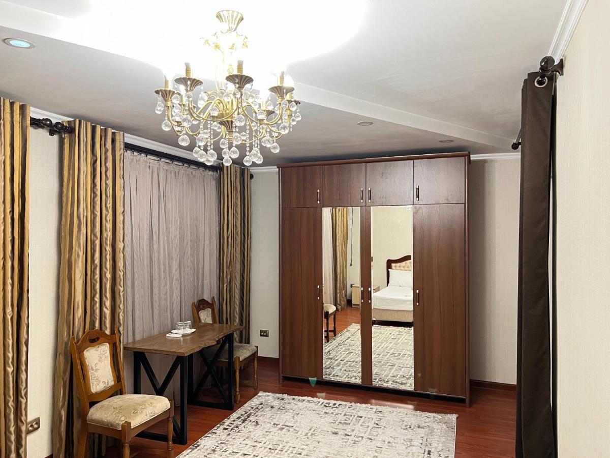 Lite Guest House Бишкек Екстериор снимка
