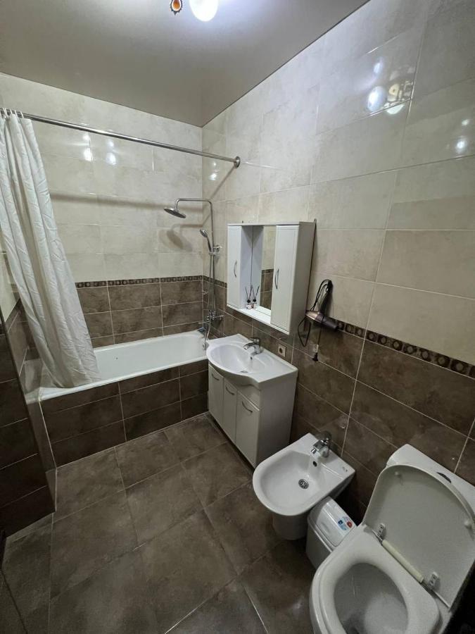 Lite Guest House Бишкек Екстериор снимка