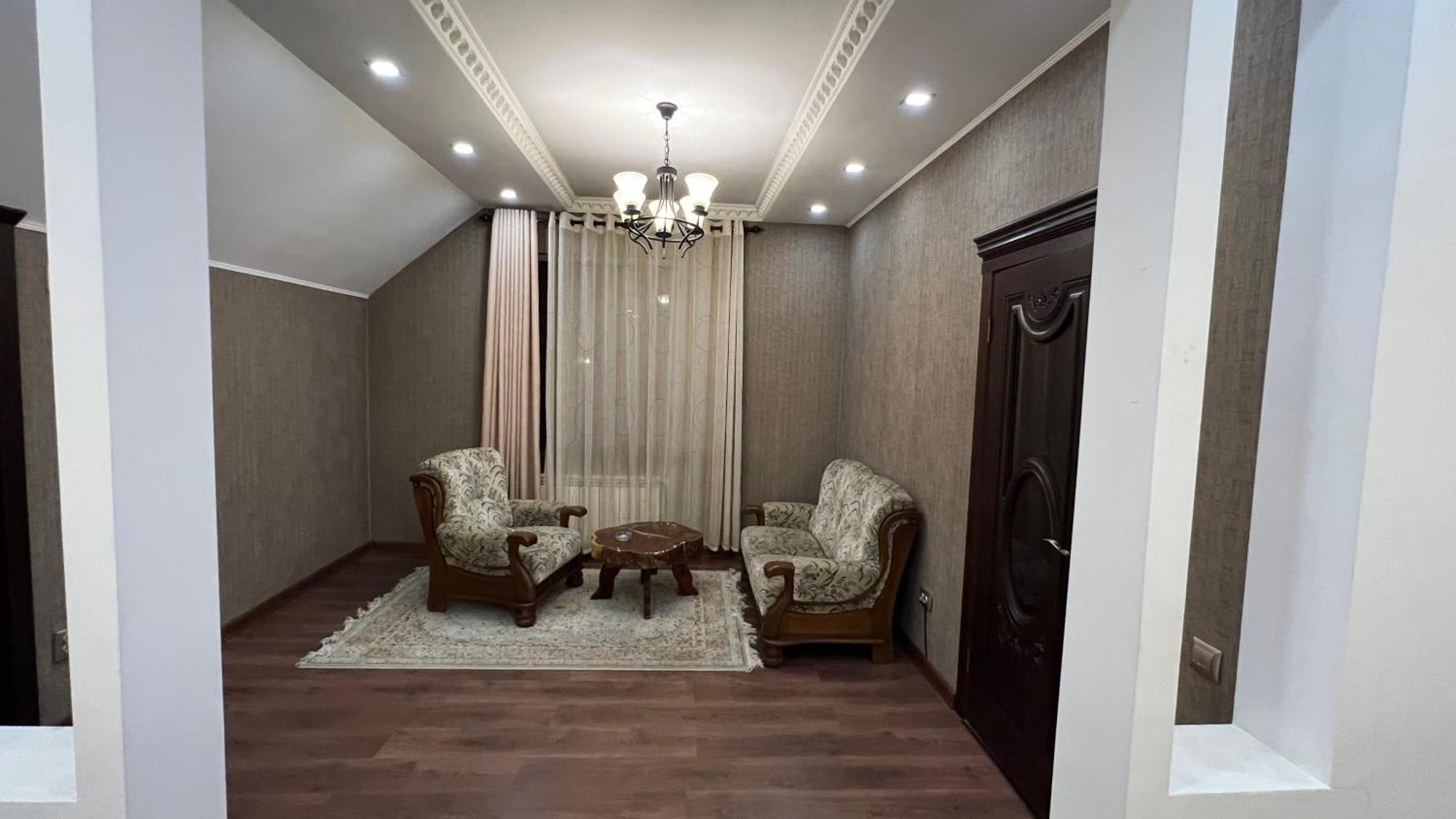 Lite Guest House Бишкек Екстериор снимка