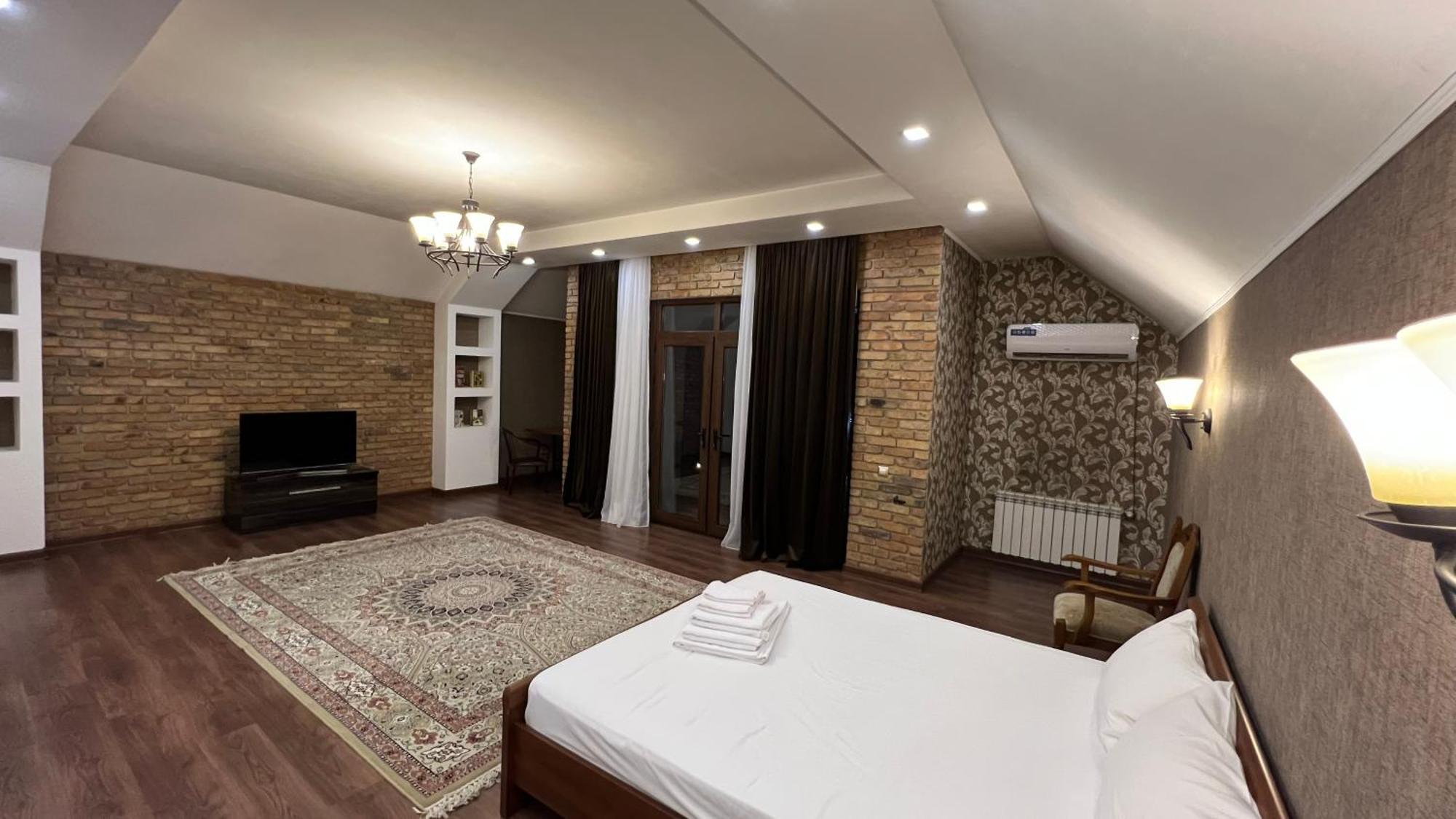 Lite Guest House Бишкек Екстериор снимка