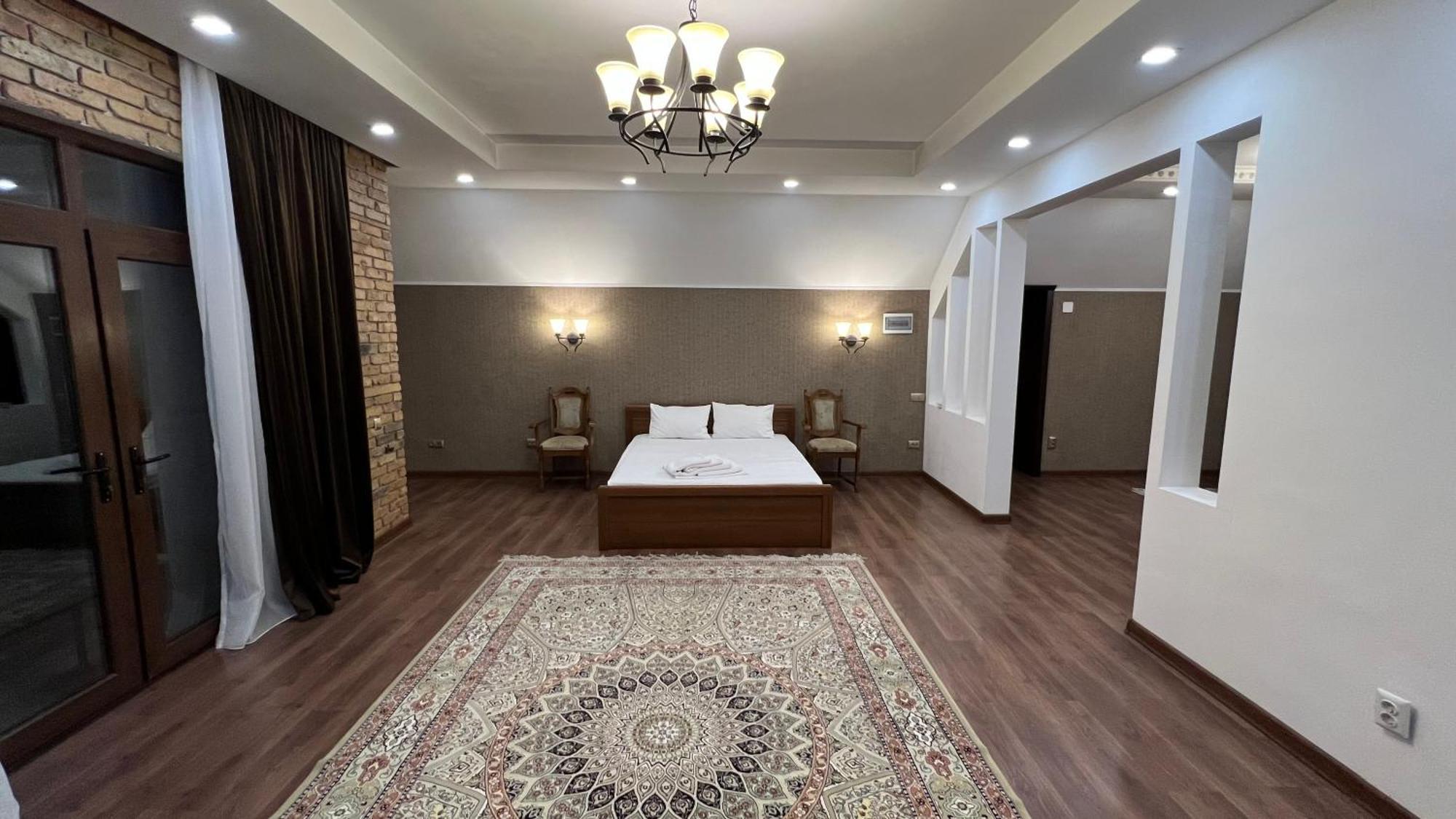 Lite Guest House Бишкек Екстериор снимка